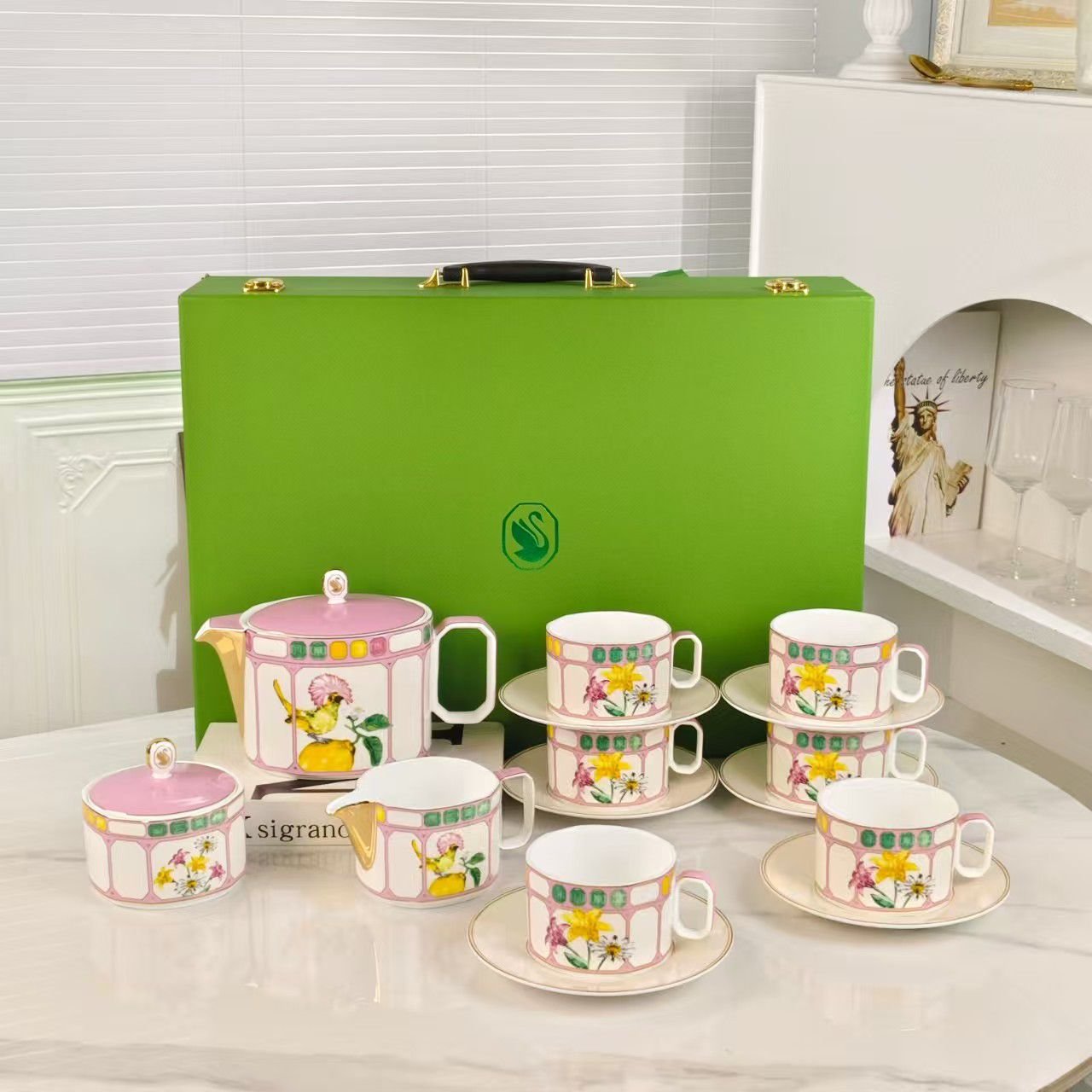 Swarovski six-piece marshmallow color set